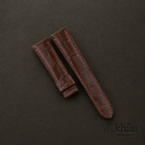 Medium Brown Alligator Leather Watch Strap — front view