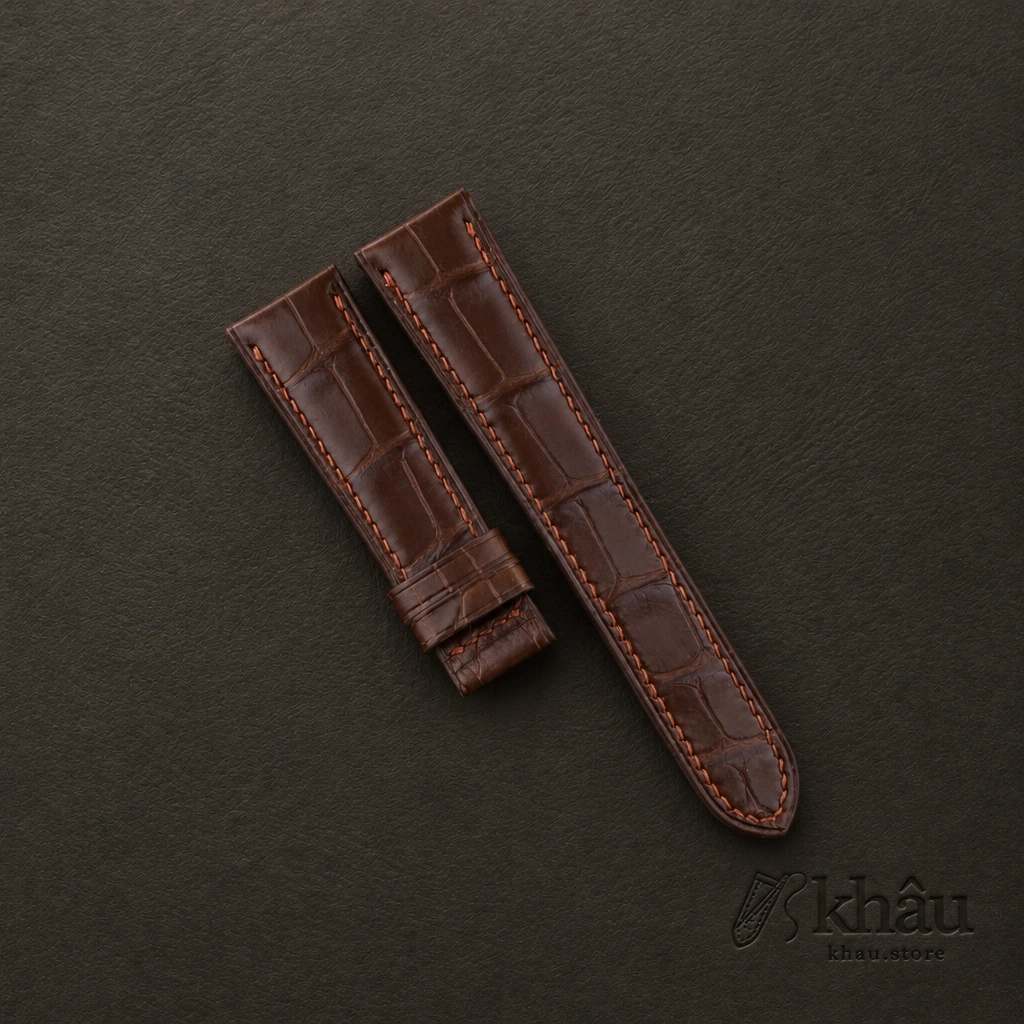 Medium Brown Alligator Leather Watch Strap — front view