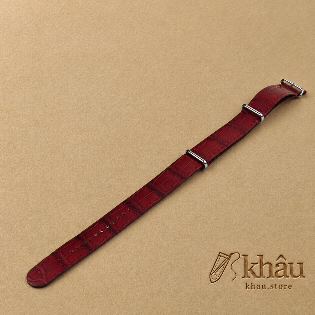 NATO Bordeaux Alligator Lining Bordeaux Alligator Round Scales Leather Watch Strap — front view